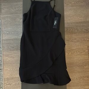 Elegant Lulus Black Women's Dress-New With Tags -Fully Lined